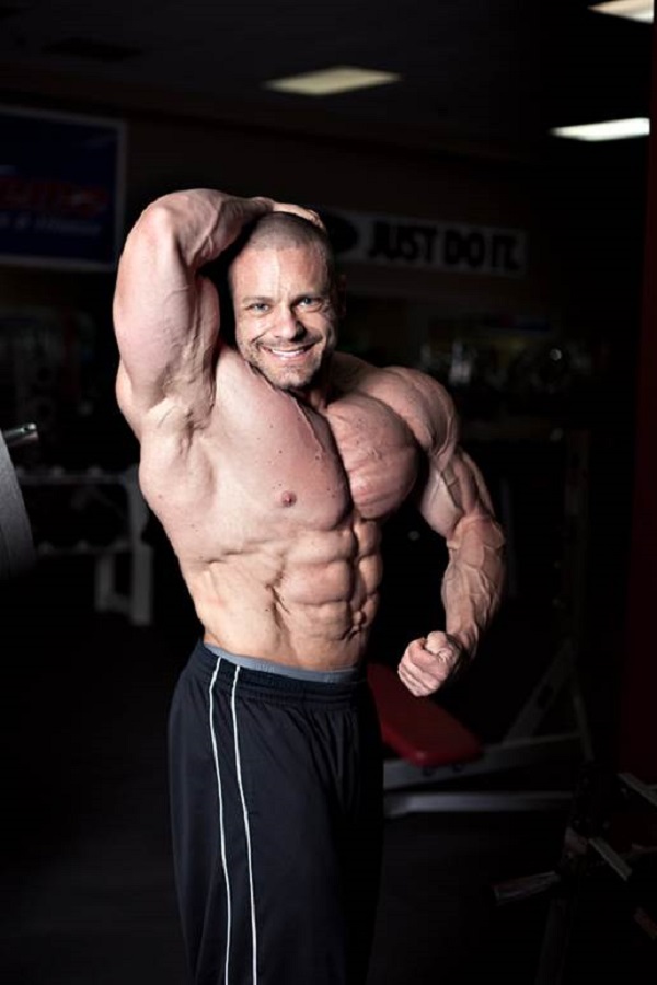 Marc-Lobliner-4-weeks-out-photoshoot-0